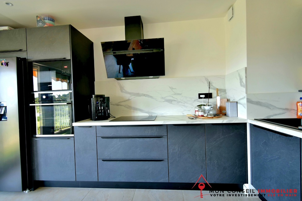 140 Traverse des Aubes, Aubagne, 13400, 2 Chambres Chambres, 4 Chambres Chambres,2 Salle de bainSalle de bain,Appartement,A vendre,Traverse des Aubes,6,1041