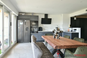 140 Traverse des Aubes, Aubagne, 13400, 2 Chambres Chambres, 4 Chambres Chambres,2 Salle de bainSalle de bain,Appartement,A vendre,Traverse des Aubes,6,1041